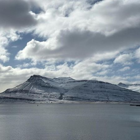 Hotel Breiðdalsvík エクステリア 写真