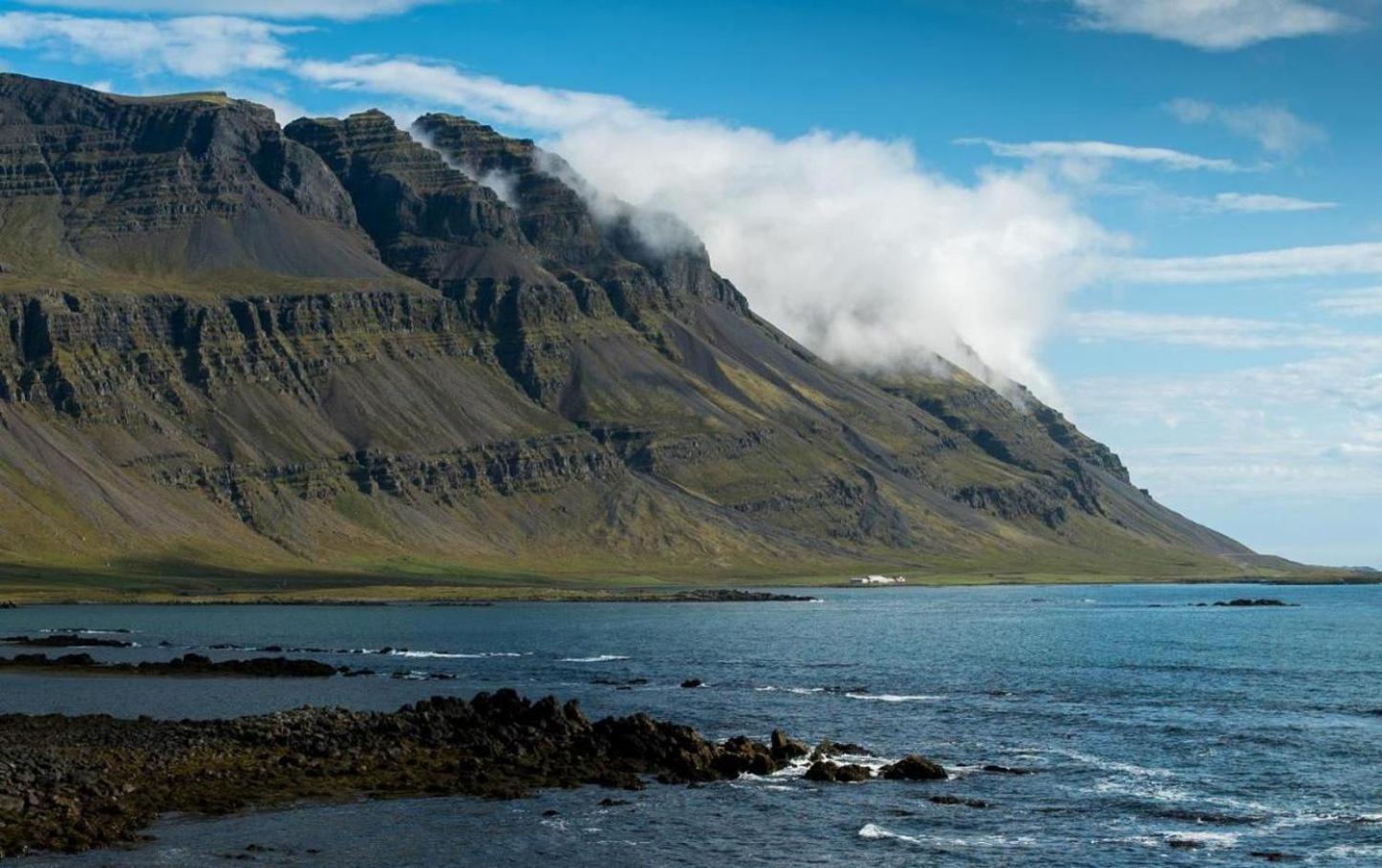 Hotel Breiðdalsvík エクステリア 写真