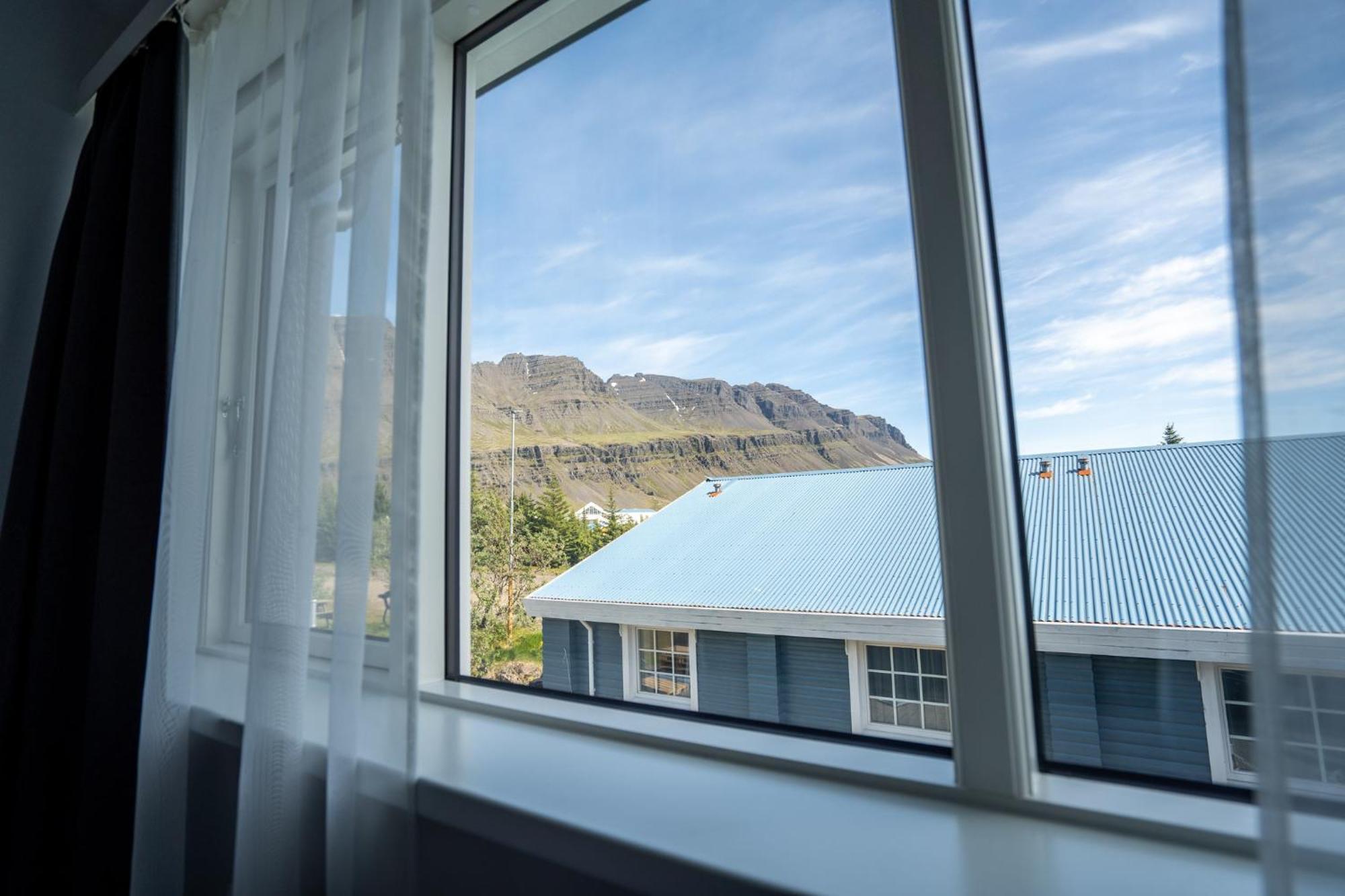 Hotel Breiðdalsvík エクステリア 写真