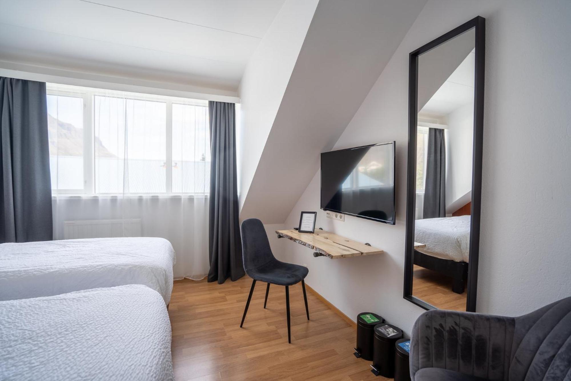 Hotel Breiðdalsvík エクステリア 写真