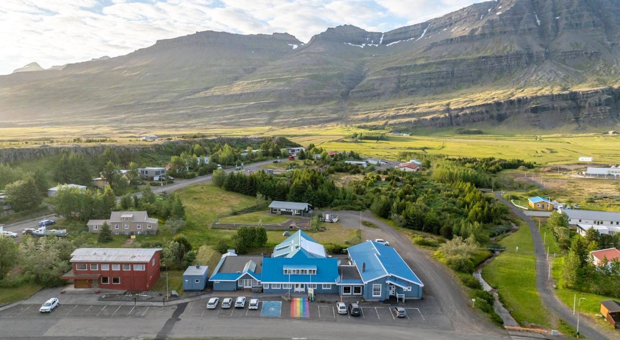 Hotel Breiðdalsvík エクステリア 写真