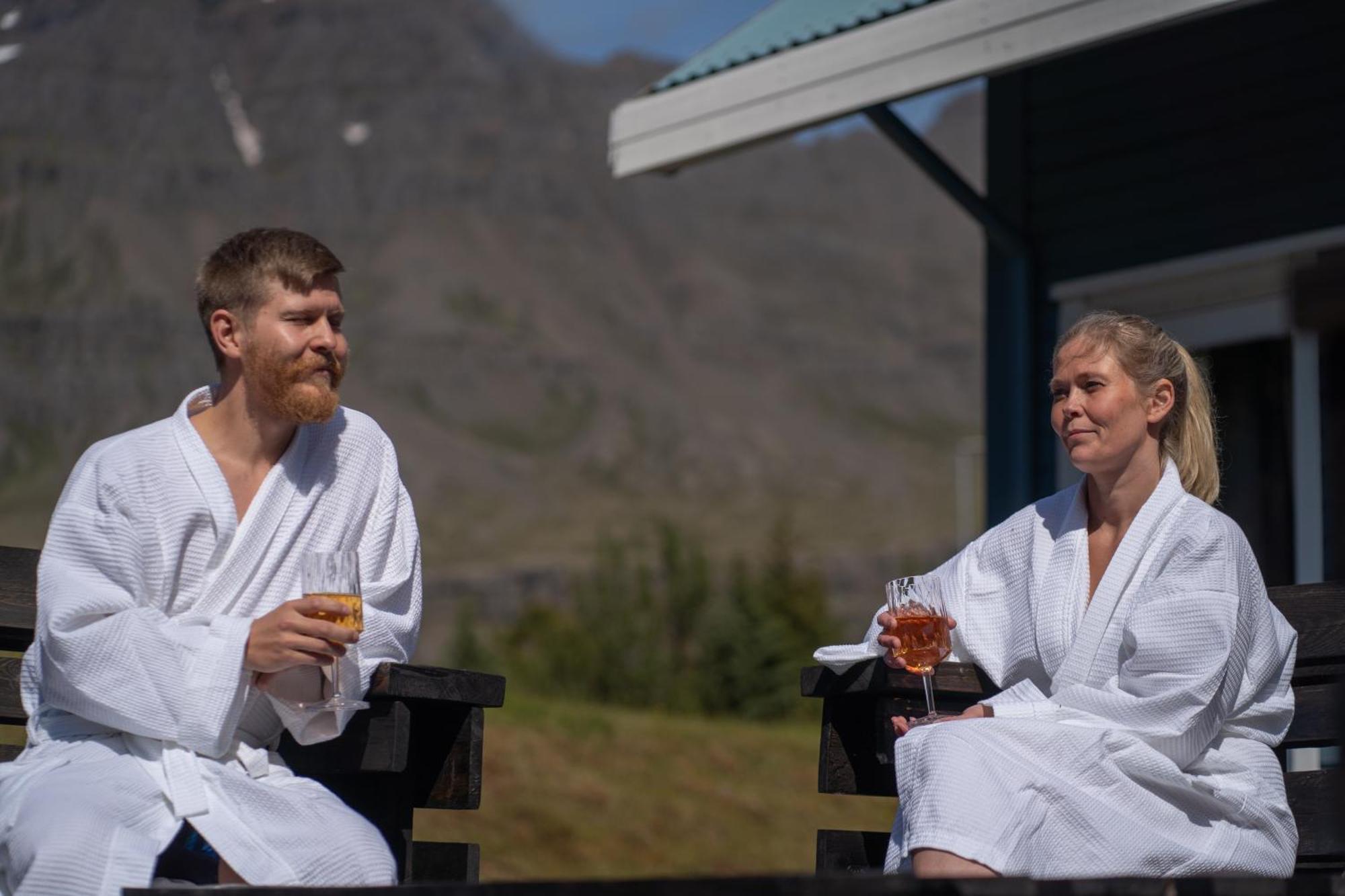 Hotel Breiðdalsvík エクステリア 写真